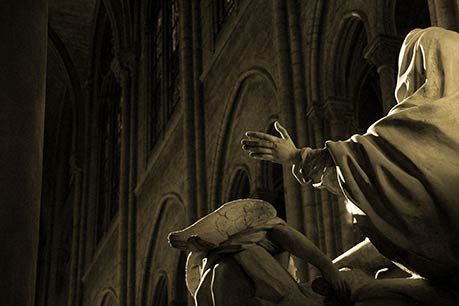 Statue in Notre Dame