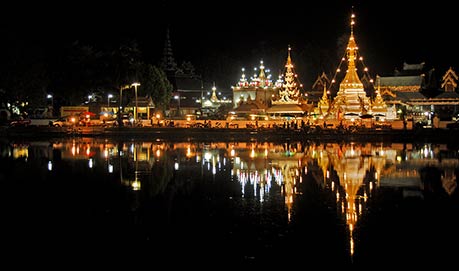 Temple by night, Mae Hong Son