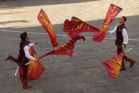 Flag Throwing, Massa Marittima